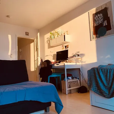 Apartment Schoenes Mit Grossem Balkon Munich