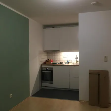 شقة Schoenes Mit Grossem Balkon ميونيخ